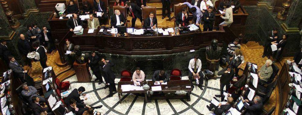 Encuesta: Empate entre Petrella y Taiana