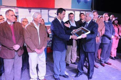 Villa Atamisqui cumpli� 470 a�os y los festej� inaugurando obras