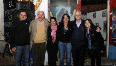 Tomada, Taiana y Cabandi� inauguraron local en Mataderos