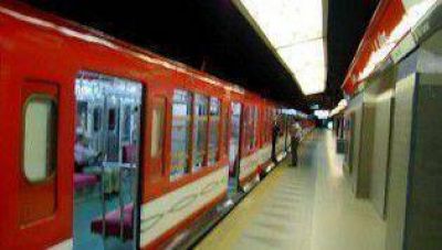 L�nea B: versiones contrastadas por muerte de un operario