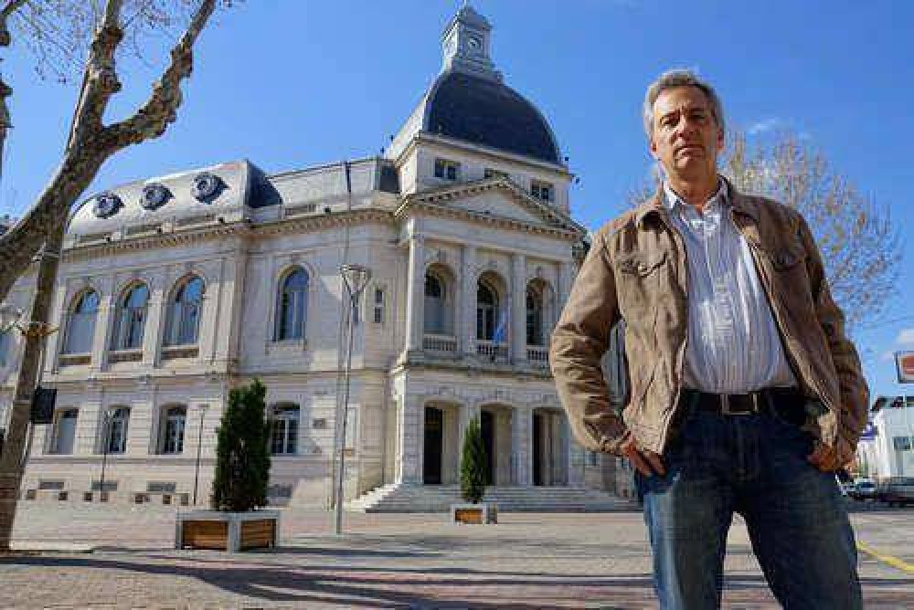 Jos� Eseverri no renuncia a la integraci�n regional y sugiere retomar el gui�n de pa�s de N�stor Kirchner