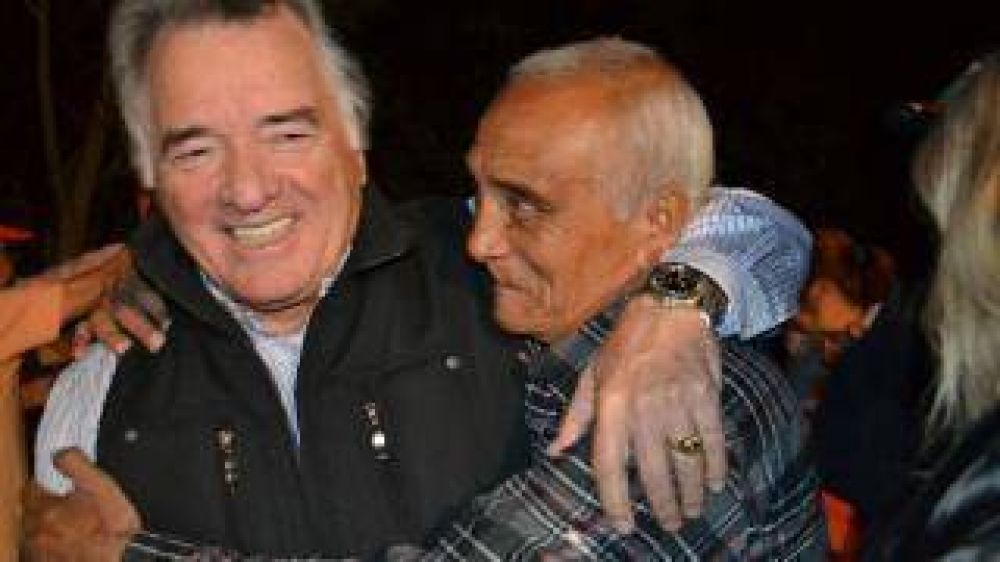 Barrionuevo: �Unos proponen el precipicio, otros el abismo, nosotros la esperanza�