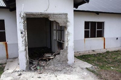 V�ndalos incendiaron un remise en el Alto
