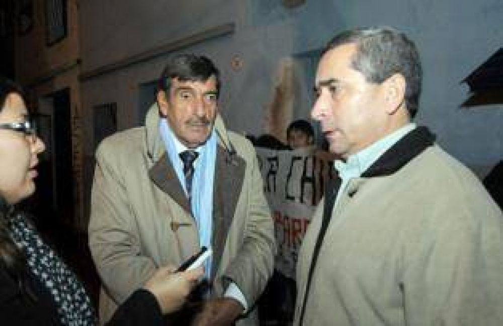 Usurparon otro terreno en San Jos� y negocian el desalojo