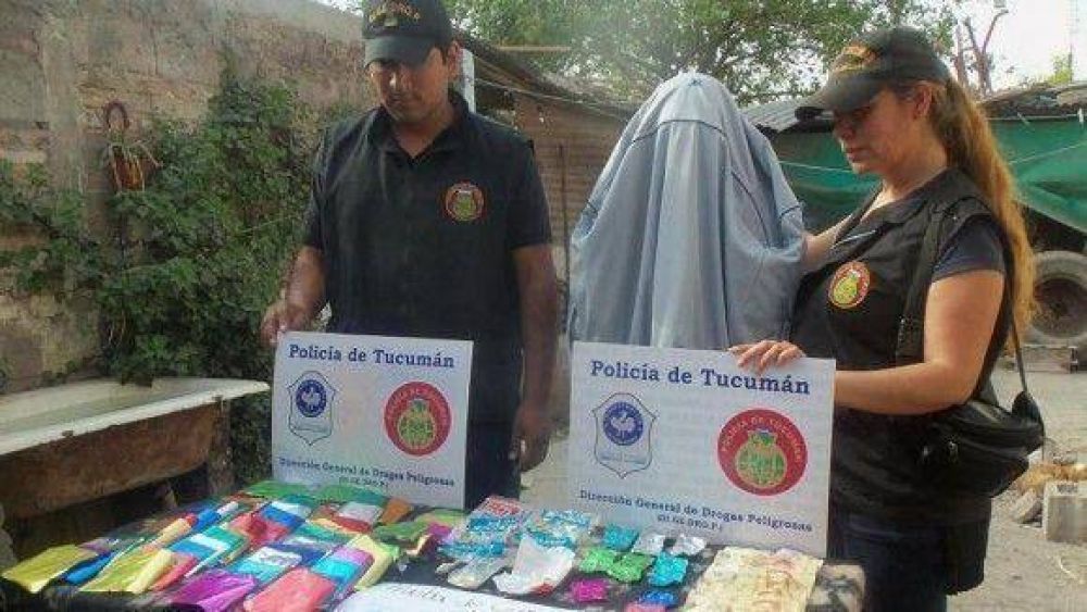 Detienen a tres mujeres que comercializaban estupefacientes 