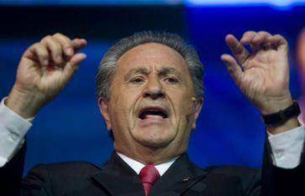 Duhalde mim� a Scioli, Massa e Insaurralde