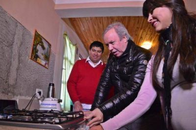 El Gobernador habl� del esc�ndalo en el hospital y de la situaci�n de Aleuy