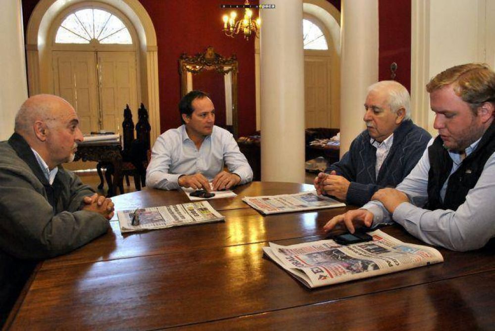�Camau� con intendentes del FPV visitan la Casa Rosada por obras
