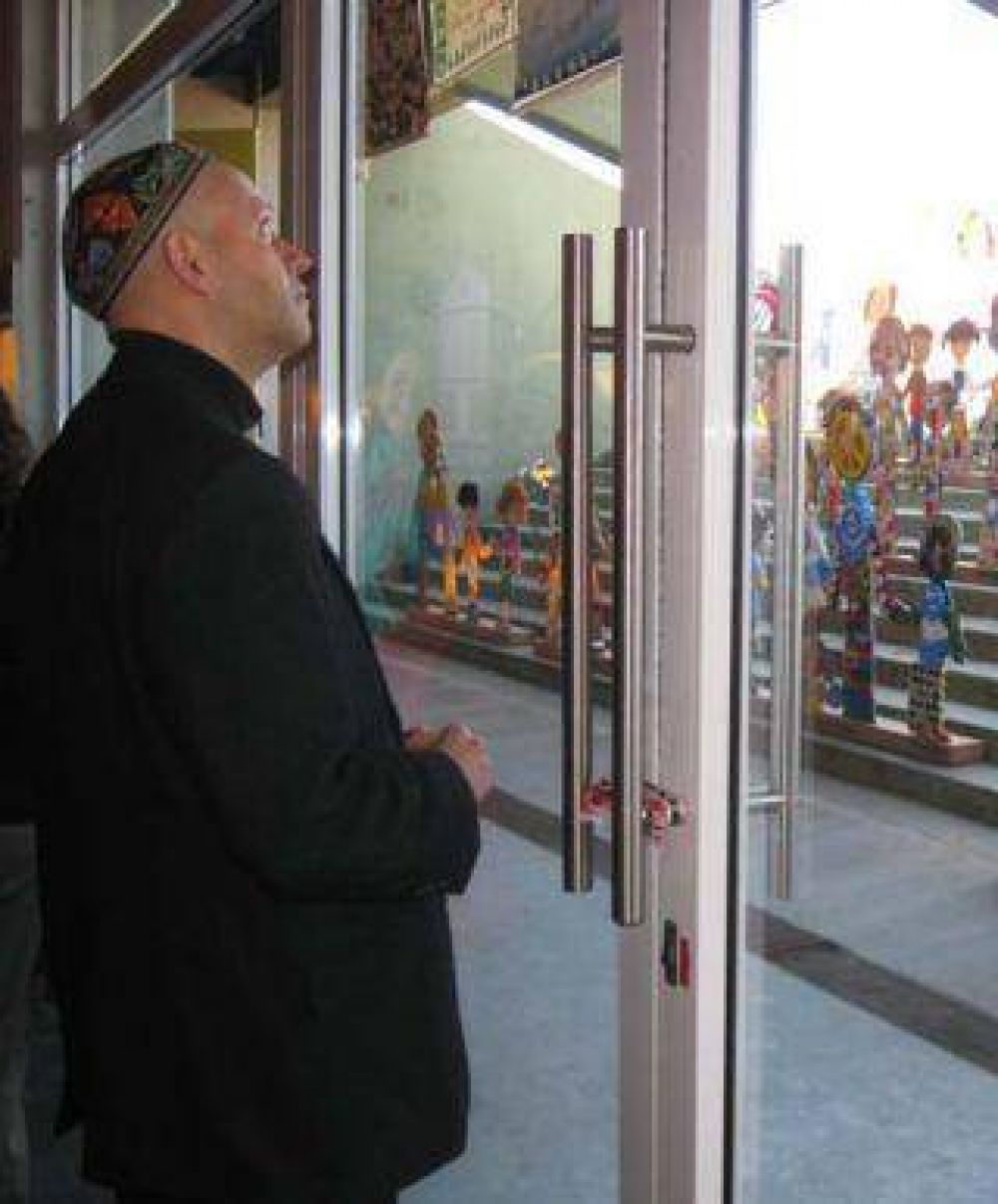 El rabino Bergman anunci� que donar� su pochoclera