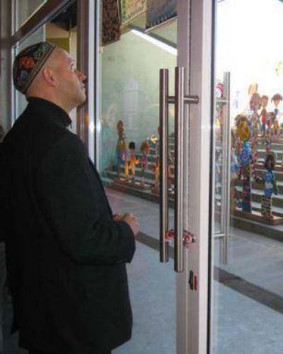 El rabino Bergman anunci� que donar� su pochoclera
