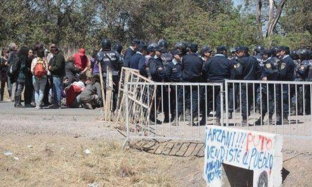 Monsanto: tras represi�n policial, De la Sota sali� a acusar a los K