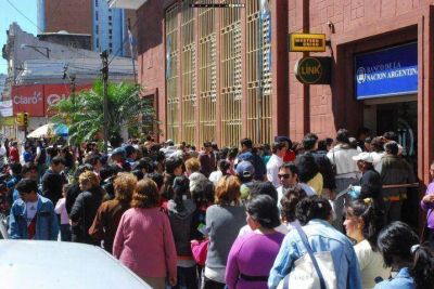 Banco Naci�n reduce a una hora la atenci�n ma�ana y el jueves