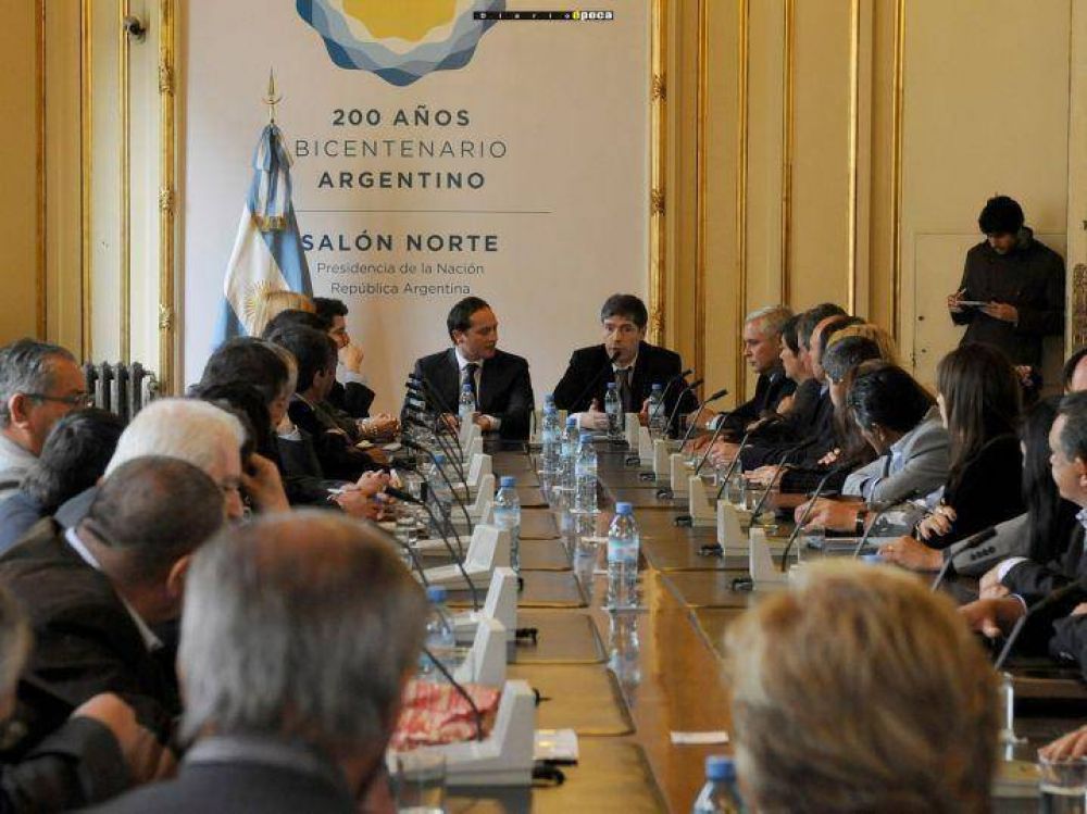 Abal Medina recibi� a delegaci�n de intendentes liderada por �Camau�