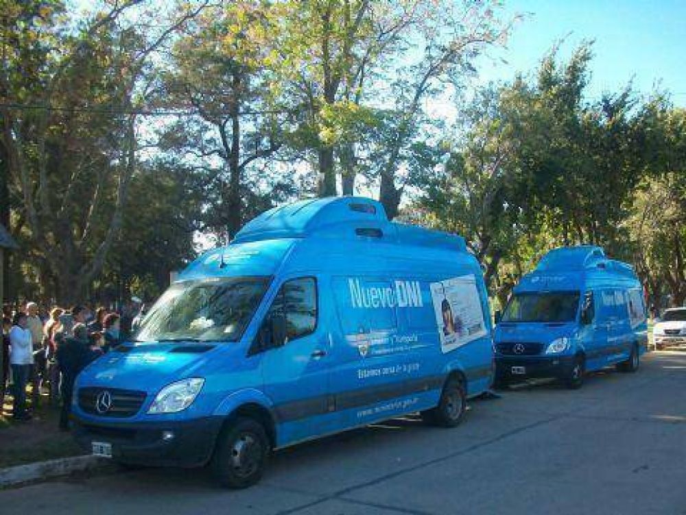 Se realizan tr�mites de DNI y Pasaportes