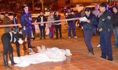Patota mat� a golpes a supuesto ladr�n frente a una pizzer�a