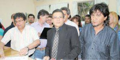 Acusan a Insfr�n de �proscribir listas� en el peronismo