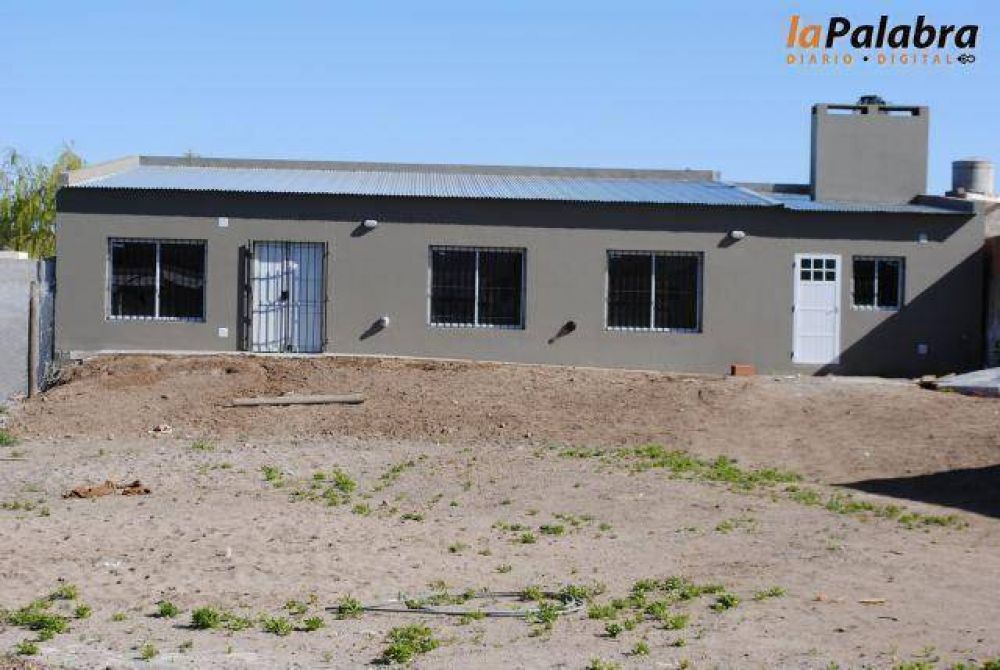Inauguran el Sal�n de Usos M�ltiples del barrio Pueblo Nuevo