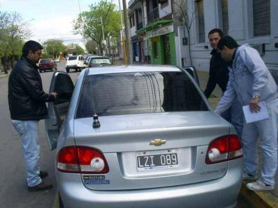 Distribuidor de pollos fue secuestrado a la salida del Banco Pampa, le robaron 50 mil pesos y lo abandonaron en Speluzzi