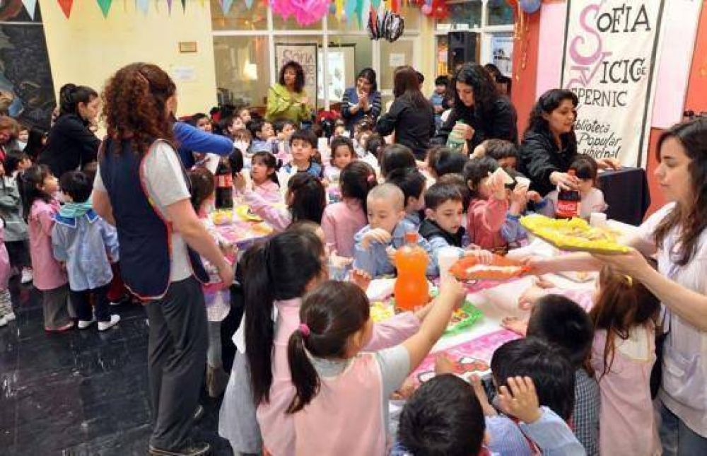 Festejo e inauguraci�n de un espacio para la comunidad