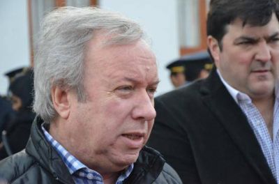 "Vamos a terminar con la precarizaci�n del trabajo"