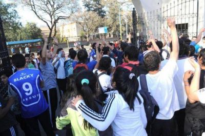 Declaran tomada Educaci�n F�sica, pero se puede dar clases