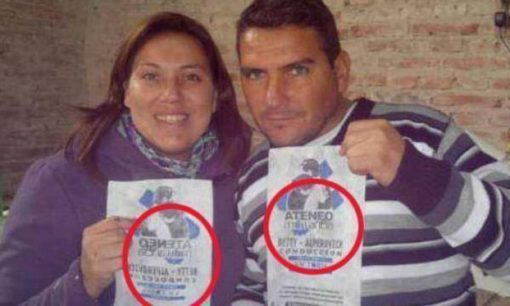 �La puntera denunciada hac�a propaganda para el Ateneo de Sarita?