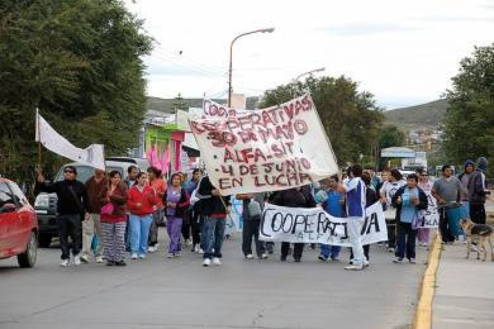 Cooperativas lograr�an el pase a planta permanente