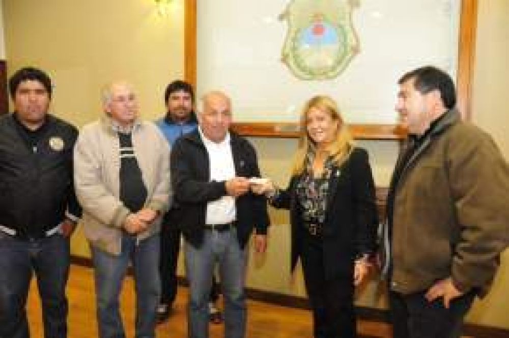 El Club Sportivo Villa Ib��ez recibi� subsidio de la Senadora Riofrio