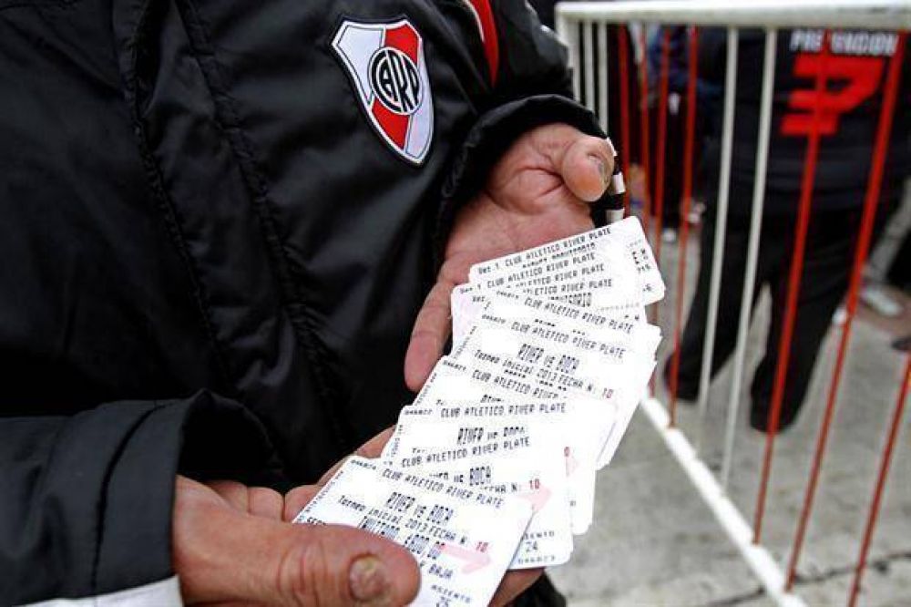 Ya no quedan entradas para el Supercl�sico, pero en la reventa alcanzan los dos mil pesos