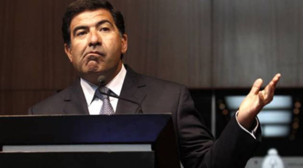 Echegaray culp� a banqueros por el fracaso del blanqueo