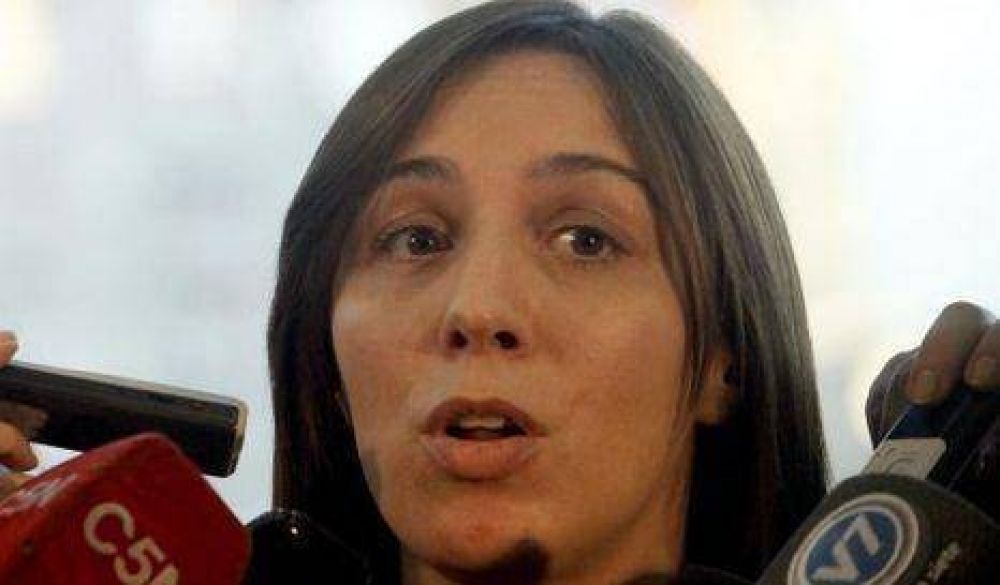 "Es un avance que Cristina le atienda el tel�fono a Macri"
