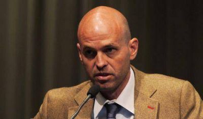 Quieren interpelar a Guillermo Dietrich