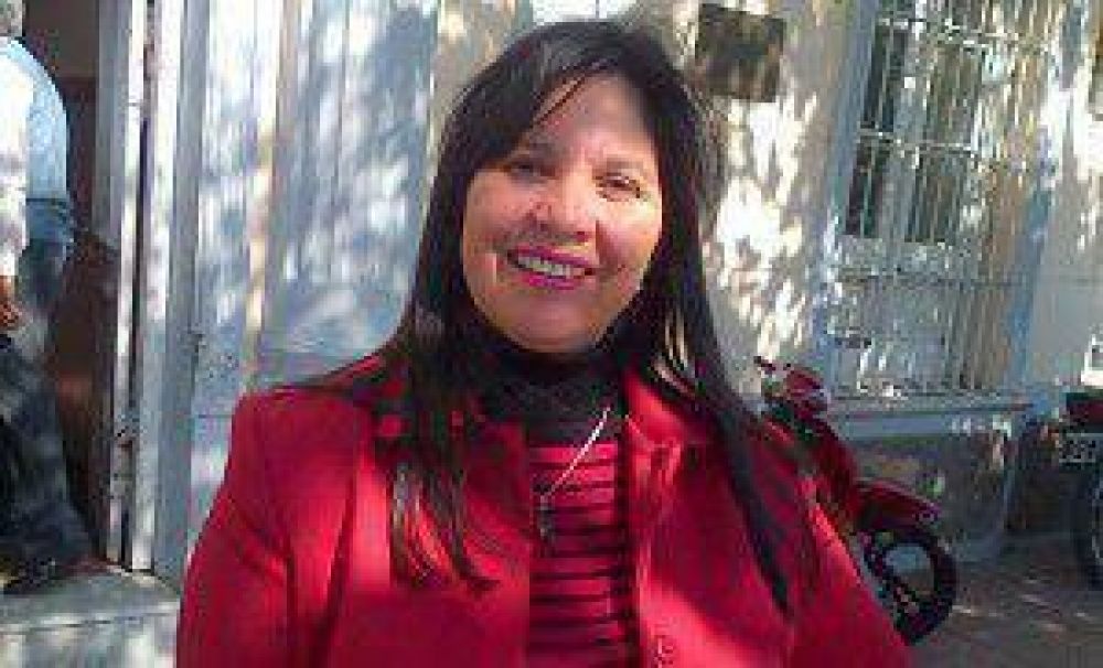 Arzamendia destac� alcances del programa �Mi tierra� que promete soluciones habitacionales