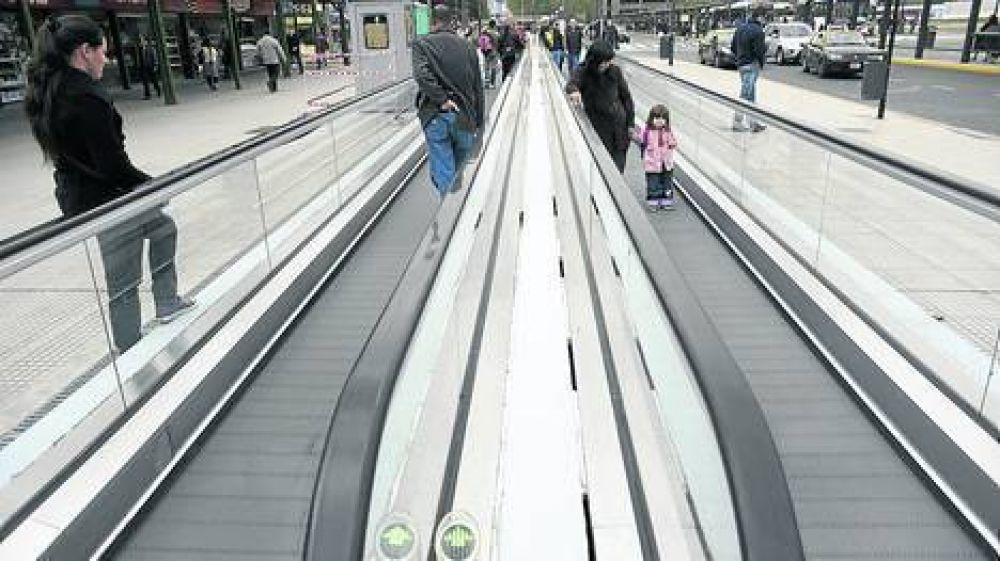 Las cintas transportadoras son la sorpresa de Retiro