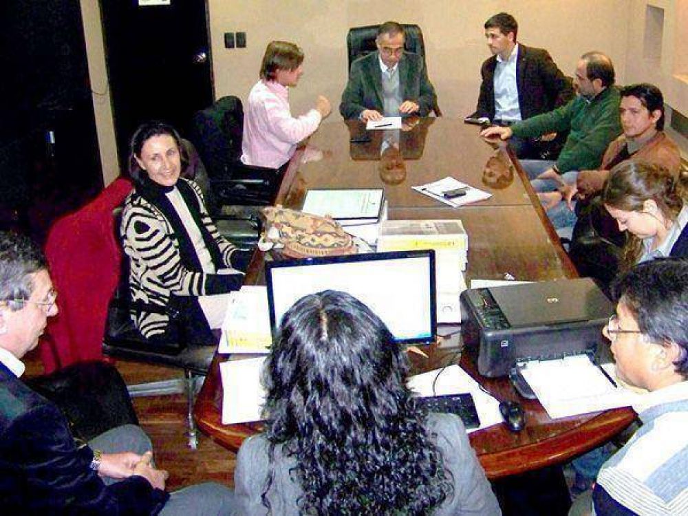 El IVUJ licit� obras para barrio de San Pedro