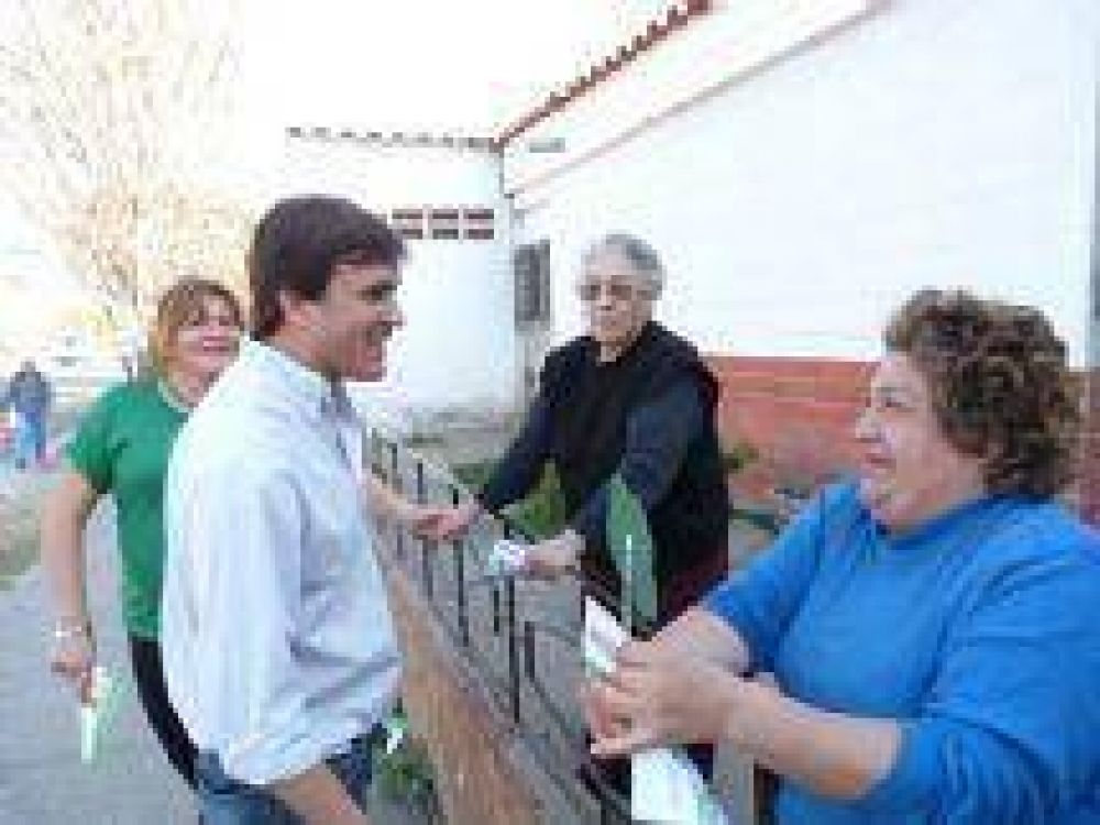 Mat�as Posadas: �Estas elecciones se definen con el voto de los indecisos�