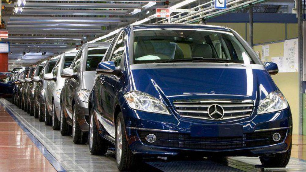 Brasil: Mercedes Benz invertir� US$ 230 millones para construir una f�brica