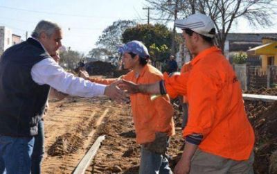 Fabi�n R�os mantiene su plan descentralizador