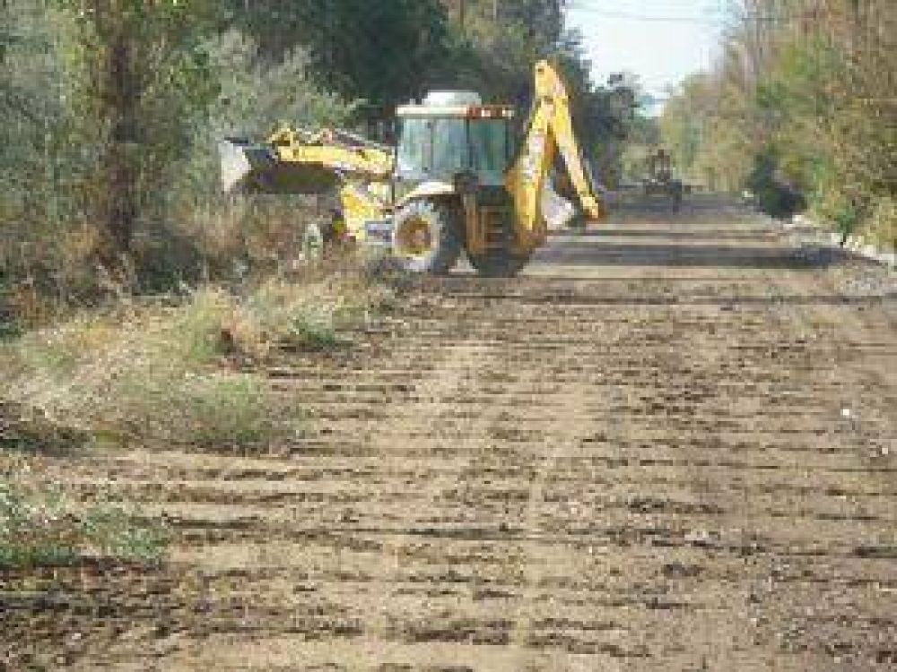 Para el desarrollo agr�cola inauguraron 22 kil�metros de caminos rurales