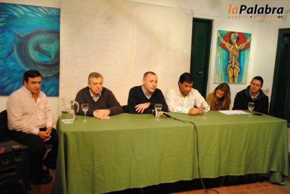 Presentaron programa de inclusin y contencin de jvenes en barrios de Patagones