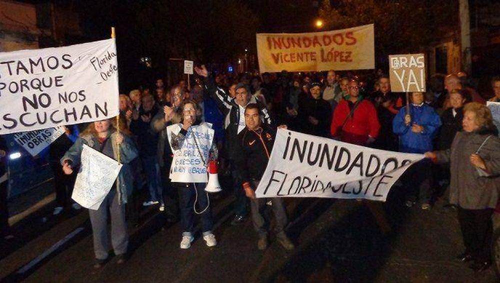 Inundados de Vicente L�pez marcharon pidiendo obras