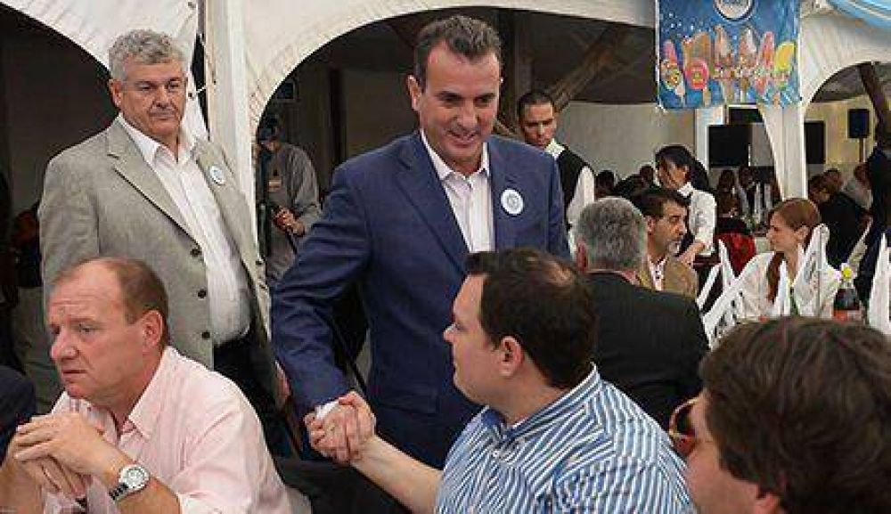 El gobernador Francisco P�rez particip� del �Almuerzo de las Fuerzas Vivas� en San Rafael