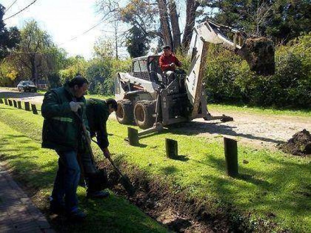 Almirante Brown: mejoran desag�es en Corimayo y Malvinas Argentinas
