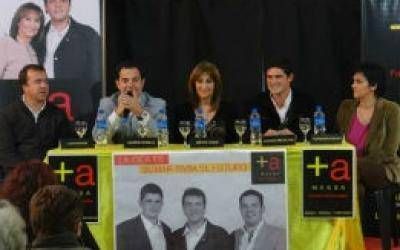 Mirtha Tundis y Lisandro Bonelli recorrieron Z�rate, Ramallo y San Nicol�s