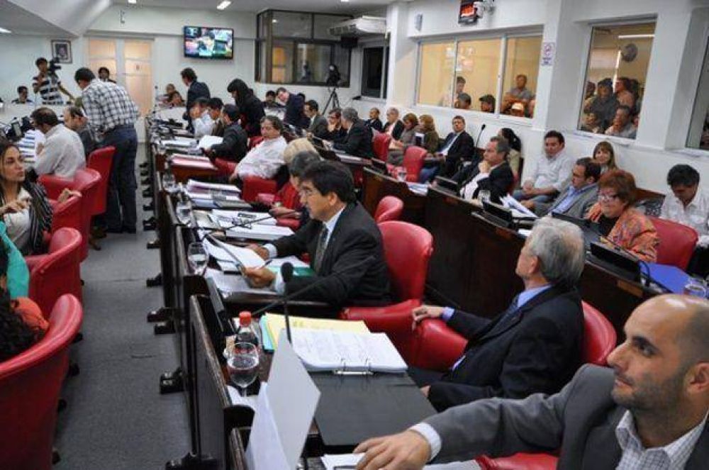 Presupuesto: Sancionaron la incorporaci�n de cargos y horas c�tedra del escalaf�n docente