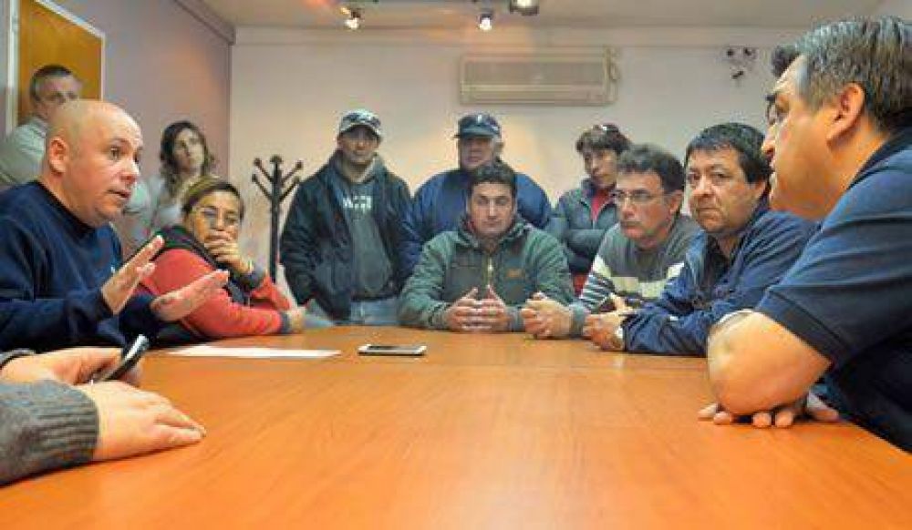 Por la crisis de Alpesca, Sastre hizo un fuerte llamado a garantizar la paz social