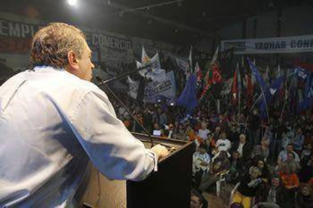 YAUHAR: SE MOSTR� CONFIANDO EN RECUPERAR TERRENO CON MIRAS A LA ELECCI�N DEL 27 DE OCTUBRE