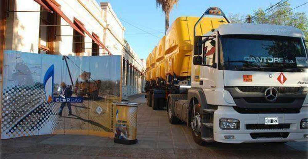 El gobierno inaugura planta de carga de Gas Virtual para el interior