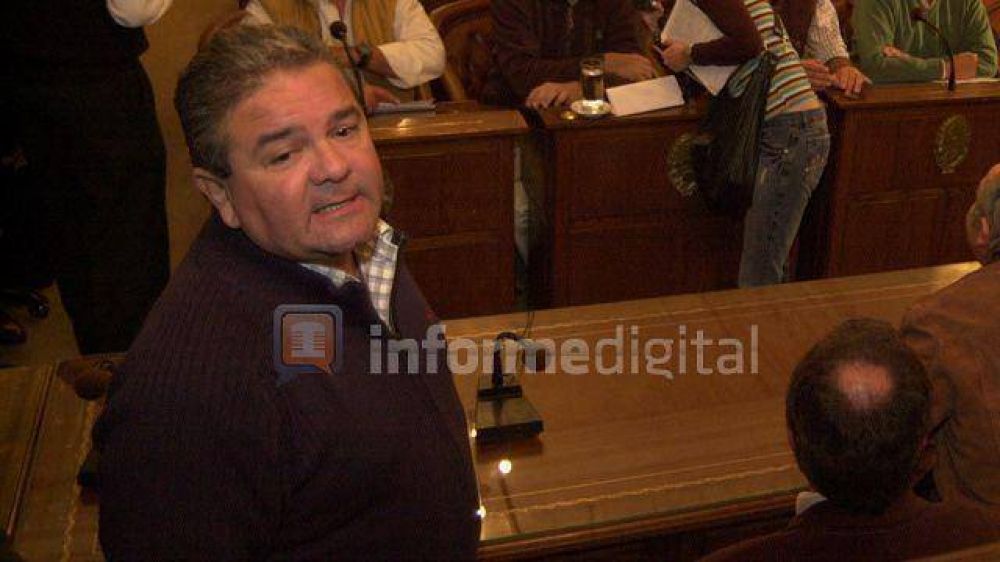 Strassera se aleja de De Angeli porque "el PRO se lo adue��"	 