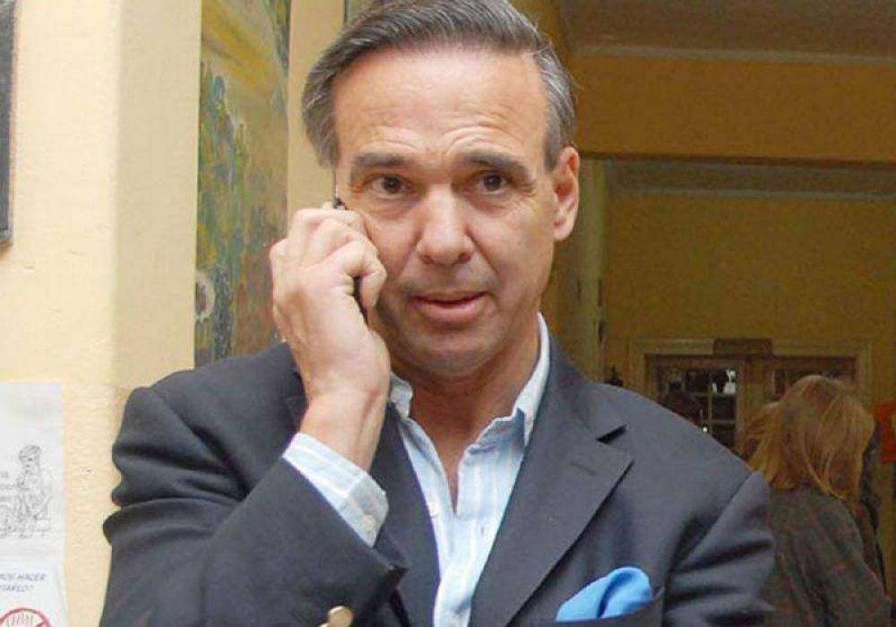 Destacan la gesti�n del senador Pichetto para mantener la tarifa del boleto de colectivos